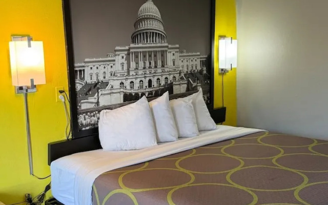 Super 8 By Wyndham Manassas