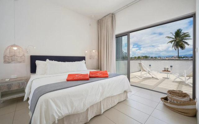Les Estivales Beachfront Suites & Penthouses by LOV