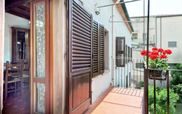 Exclusive Palazzo Schifanoia Apartment