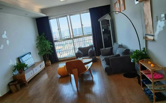 Changsha Post-90 Theme Hotel (Wuyi Square IFS International Financial Center)