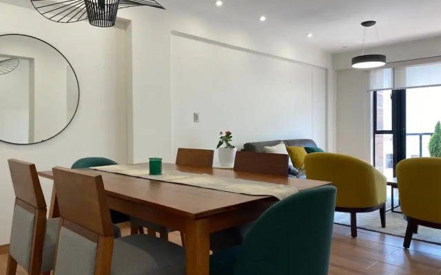 Cozy 3BR With Balcony in Miraflores