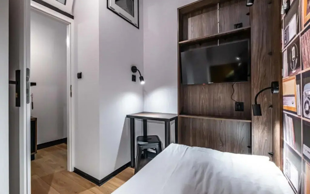 Vola Hostel