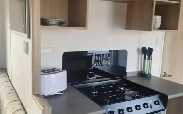Cosy Hottub Caravan Retreat in Lincolnshire