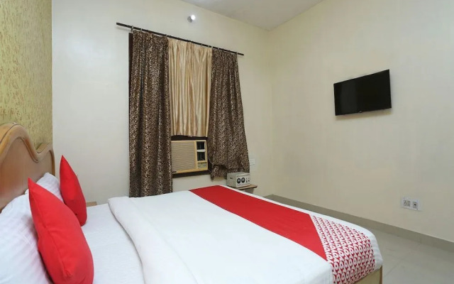 Hotel Balsons By OYO Rooms