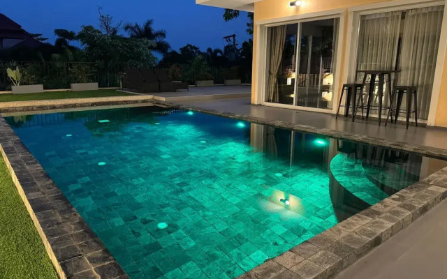 Luxury with Ocean Views&Private Rooftop