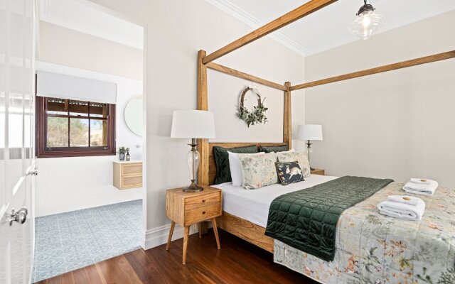 Grandview Accommodation - Hideaway Huts