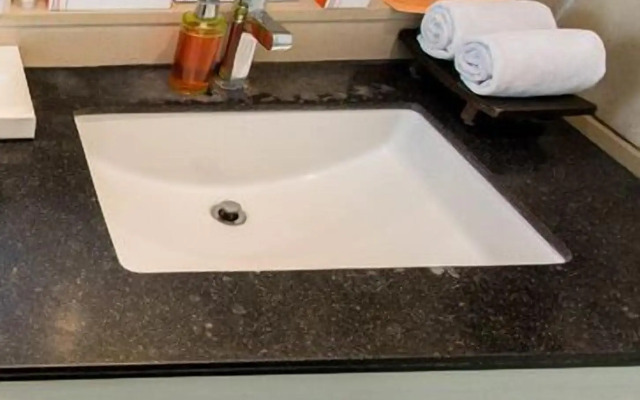 Citrus Hotel Lonavala