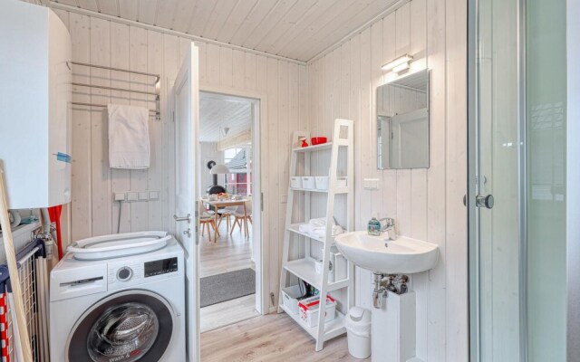 Amazing Home in Zerpenschleuse With Wifi and 2 Bedrooms