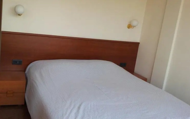 Residence Yezeguelian