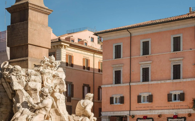 Rhea Silvia Luxury Navona