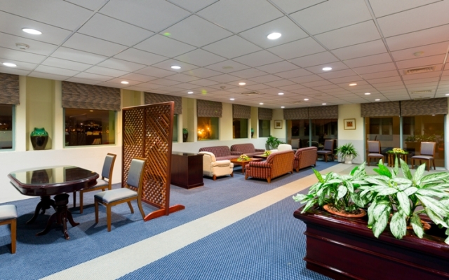 Diamond Westlake Suites