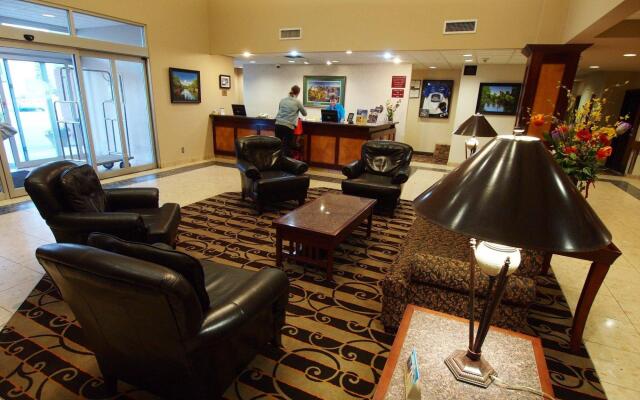 Best Western Plus Pembina Inn & Suites