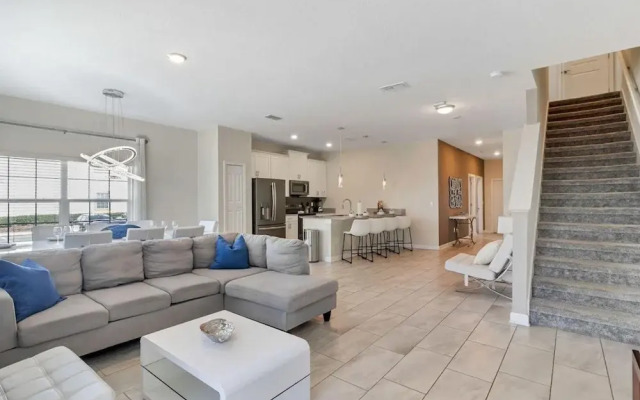 Your 5bdr House w Pool - 4959