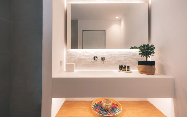 Adama Mykonos Boutique Hotel