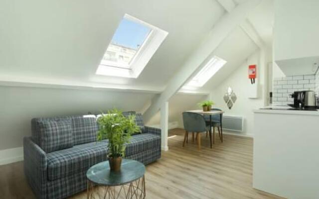 YAYS Paris Zola by Numa