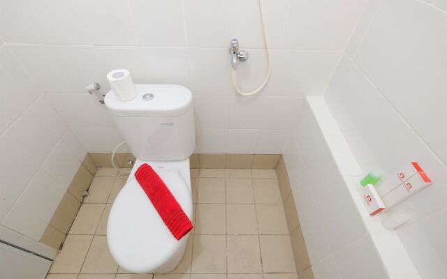 Bassura City Apartment with Direct Access to Bassura Mall