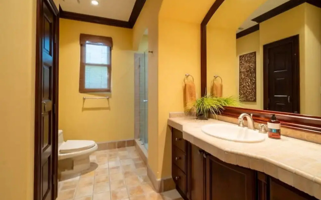 CR Luxury Bella Vista 7A 3 Bdrm