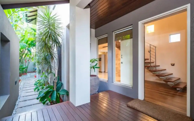 Resort Living with Private Pool sleeps 8