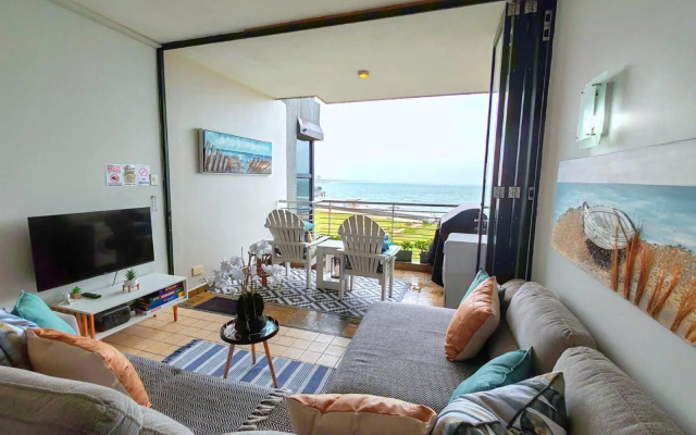 Ocean Whisper, 180 degree Ocean View, 605 Quayside