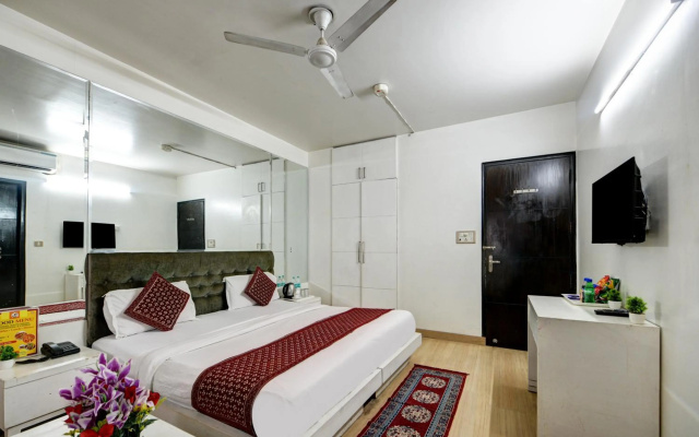Sweet Home Lodge – Guest Rooms – Delhi