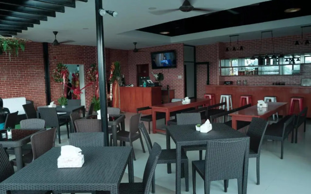 M28 Hotel and Apartments Quezon City