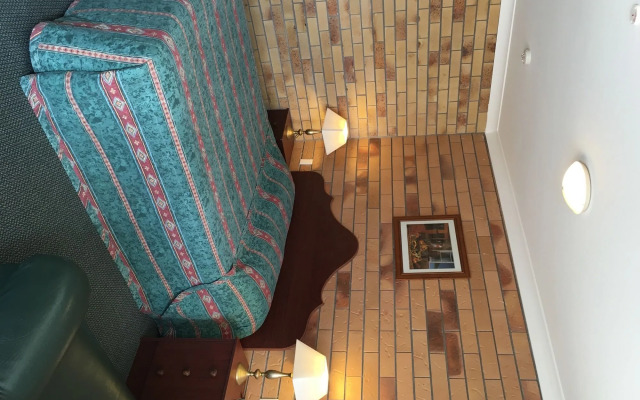 The Phoenix Artesian Spa Resort and Accommodation