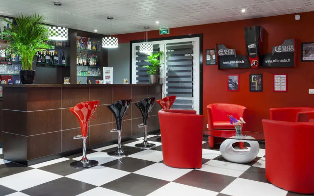Enzo Hotel Brétigny