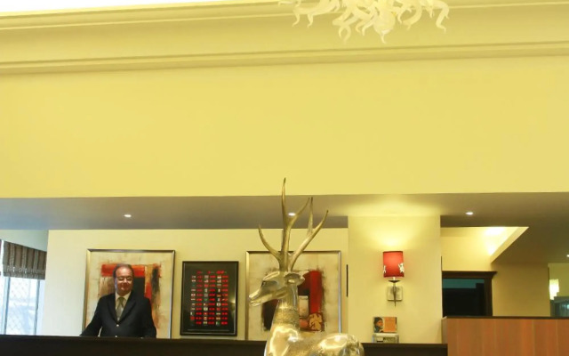 Grand Palace Hotel