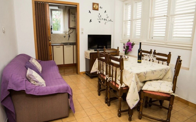 Apartments Bungevilla