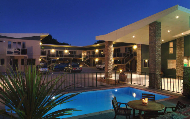 Emerald Spa Motor Inn