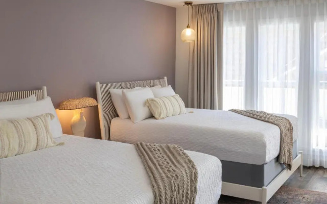 Cardiff by the Sea Lodge