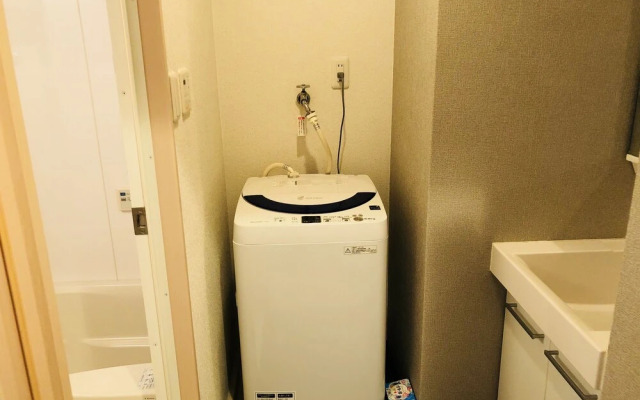 Yeah Room Zeus The Garden