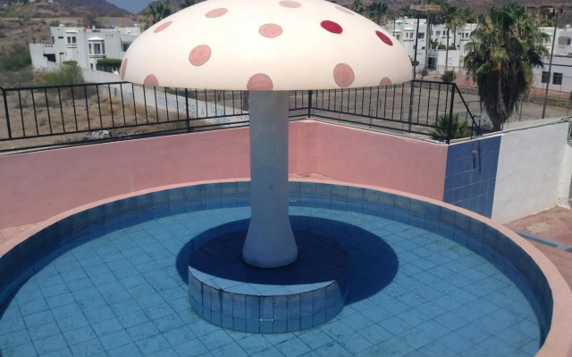 Los Jitos Hotel & Suites