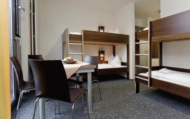 DJH City Hostel