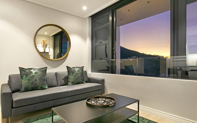 16 On Bree - Unit 1808