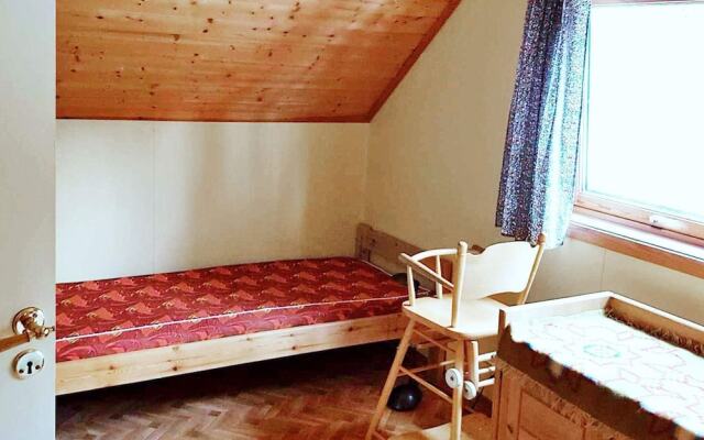 6 Person Holiday Home in Tessanden