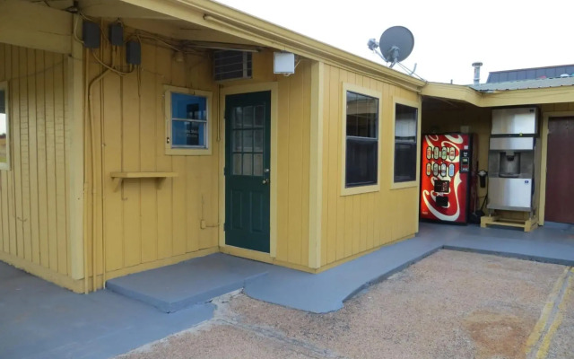 Tropicana Motel