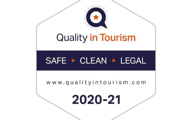 Victoria Station Apartment