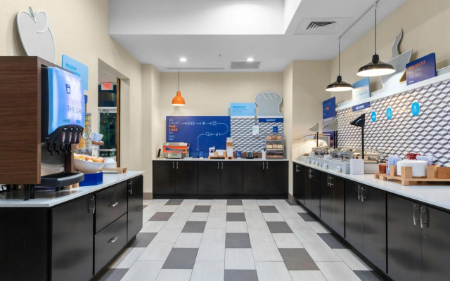 Holiday Inn Express & Suites Leander by IHG