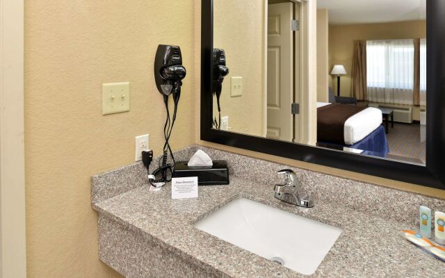 Western Inn & Suites