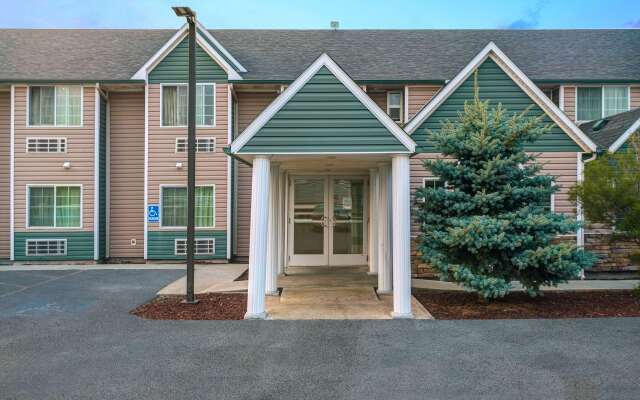 Motel 6 Idaho Falls, ID - Snake River