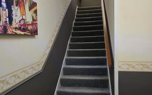 Claredon Hotel