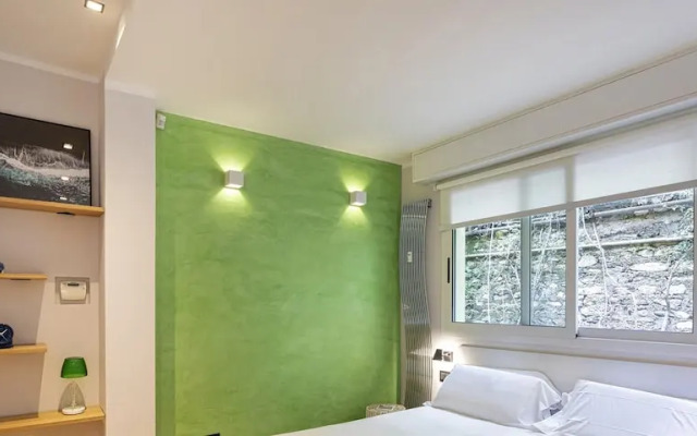 Stunning Seaview Apartment in Nervi by Wonderful Italy