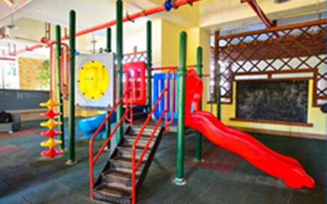 Yehai Fengqingju Family Hostel