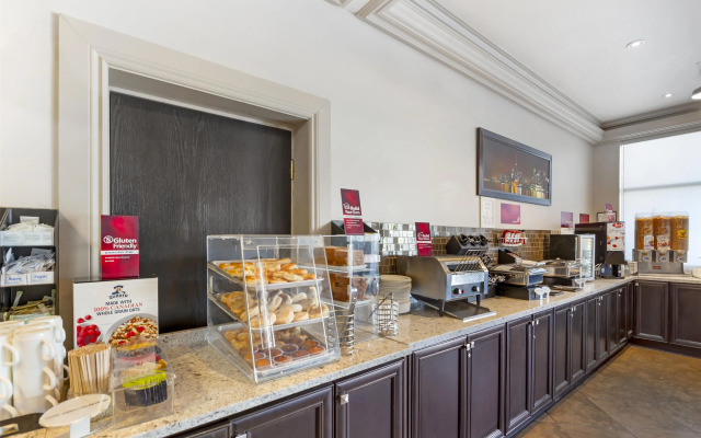 Best Western Plus Travel Hotel Toronto Airport