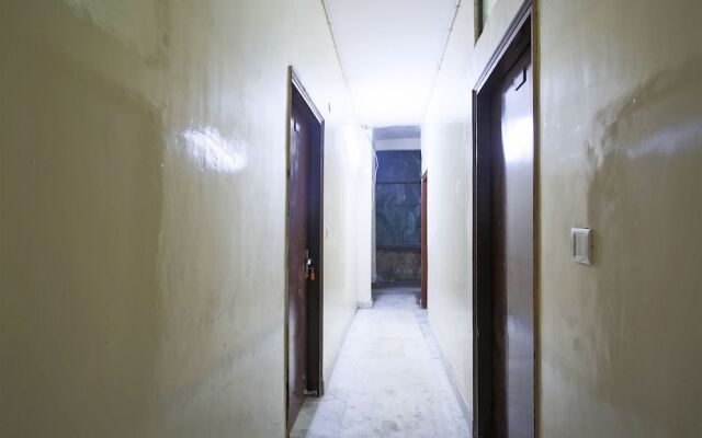 OYO 38417 Silver Villa