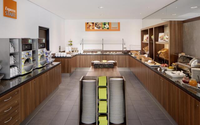 Holiday Inn Express Bremen Airport by IHG