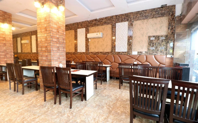 Oyo 29642 Hotel Gsc International