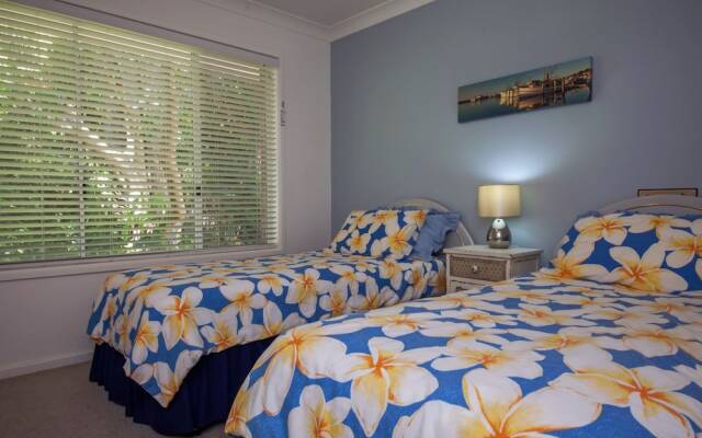 Sandy Point Road, 151