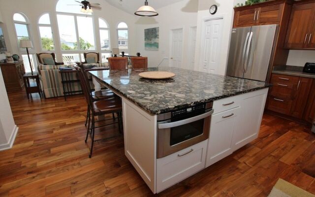 Sunnyside - 5 Br Home